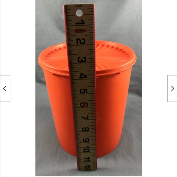 2 Vtg Tupperware #805+#1204 Servalier Seal Lid Canisters 8c & 17c Containers - Picture 4 of 11